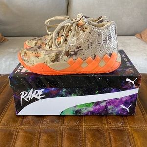 Youth Puma Melo Ball shoes, size 4. MB.01 Digital JR, khaki & orange. EUC